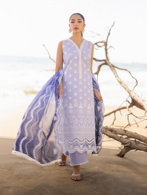 Zainab Chottani '24 Amyra 8A – Chikankari Dress with Dupatta