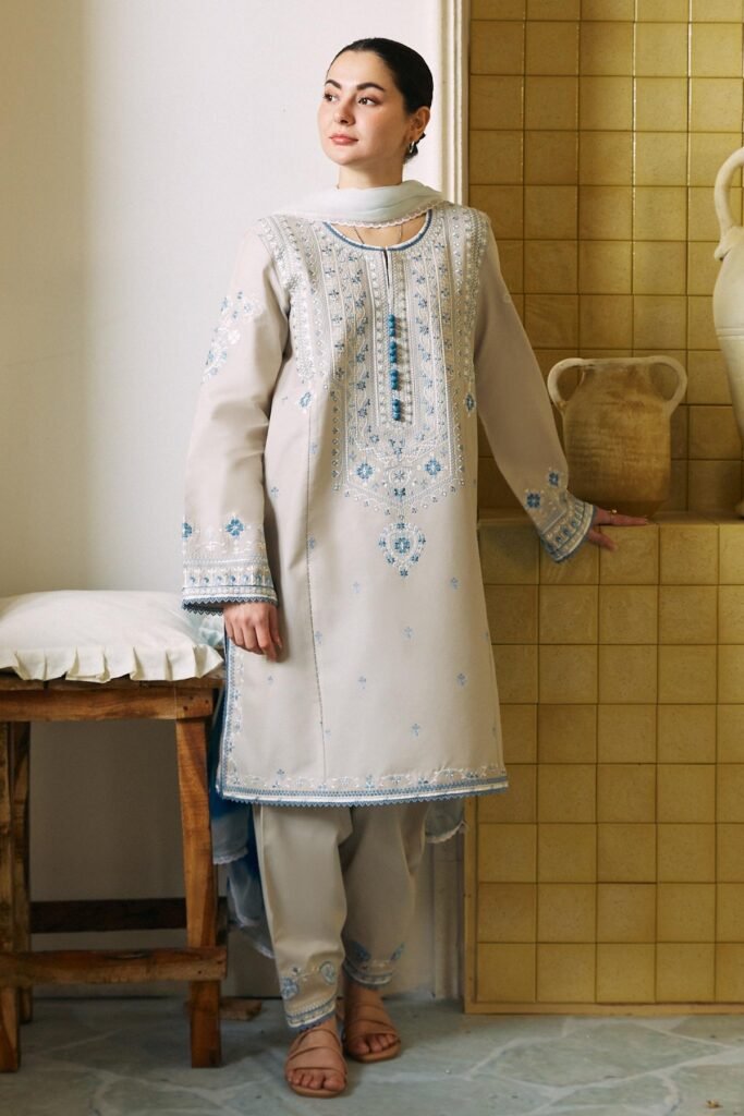 Bano Shaded Chiffon Dupatta & Multani Embroidered Kamiz