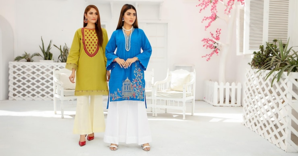 How to Mix and Match Kurtis with Trousers